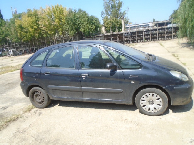 Far dreapta Citroen Xsara Picasso 2004 H