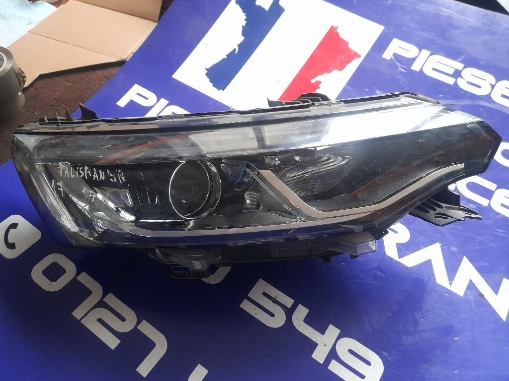 Far dreapta cu lupa renault TALISMAN cod: 260108543r