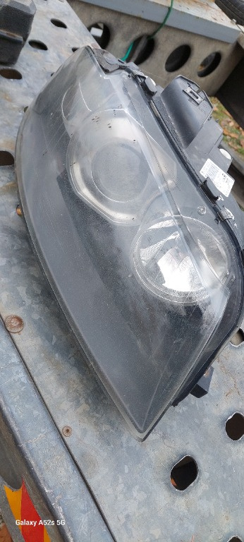 Far dreapta cu xenon Audi A3 8P 2007 8P0941004M