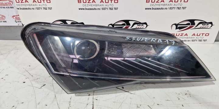 Far dreapta cu Xenon Cod: 3V2941016A Skoda Superb 3 [2015 - 2020]