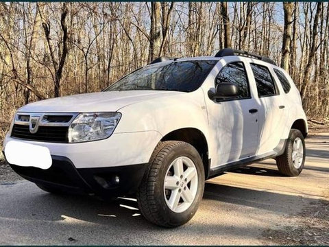 Far dreapta Dacia Duster 2013 family suv 1.5 dci