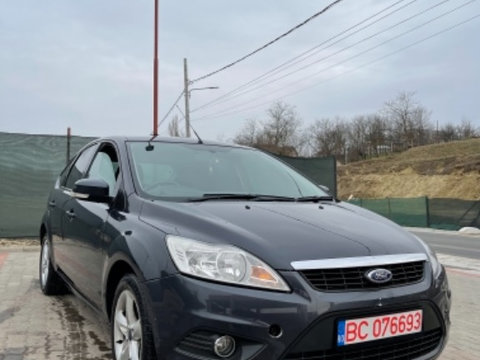 Far dreapta Ford Focus 2 2009 Hatchback 1.6