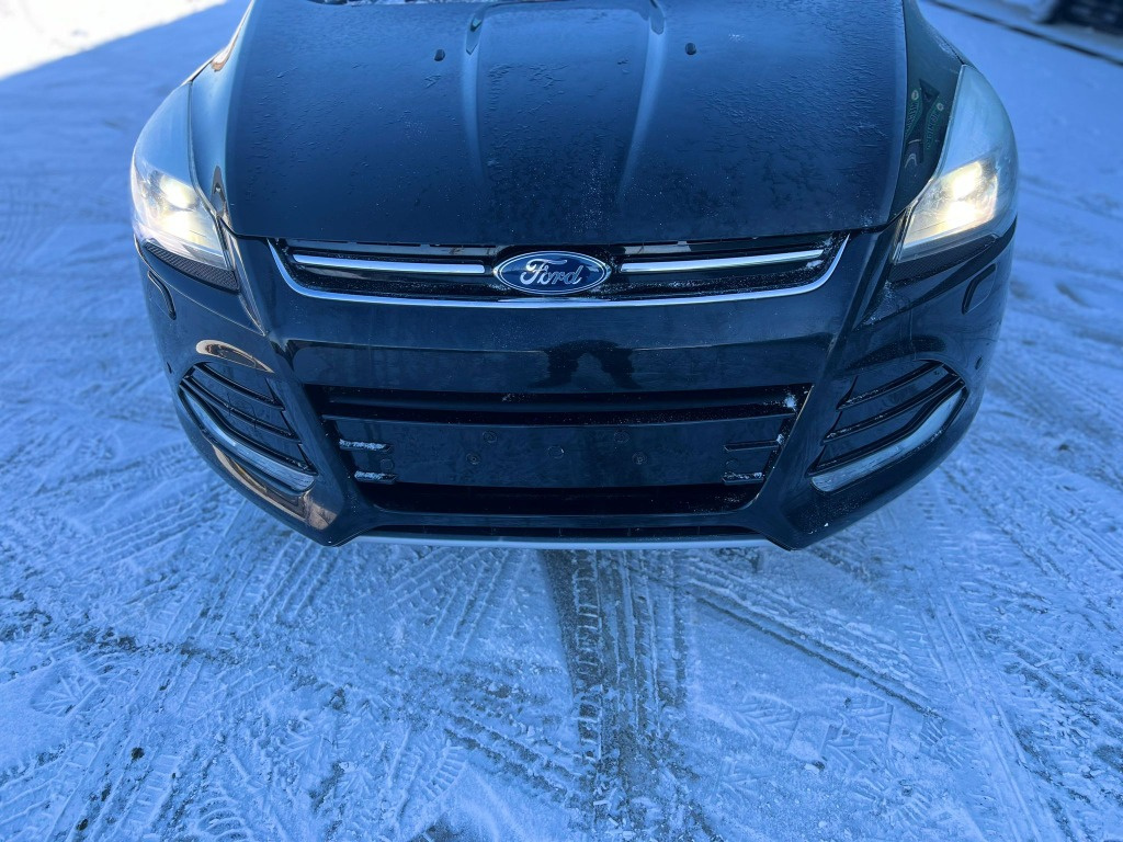Far dreapta Ford Kuga 2 xenon