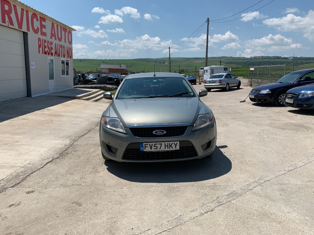 Far dreapta Ford Mondeo 2007 limuzina 2000 tdci