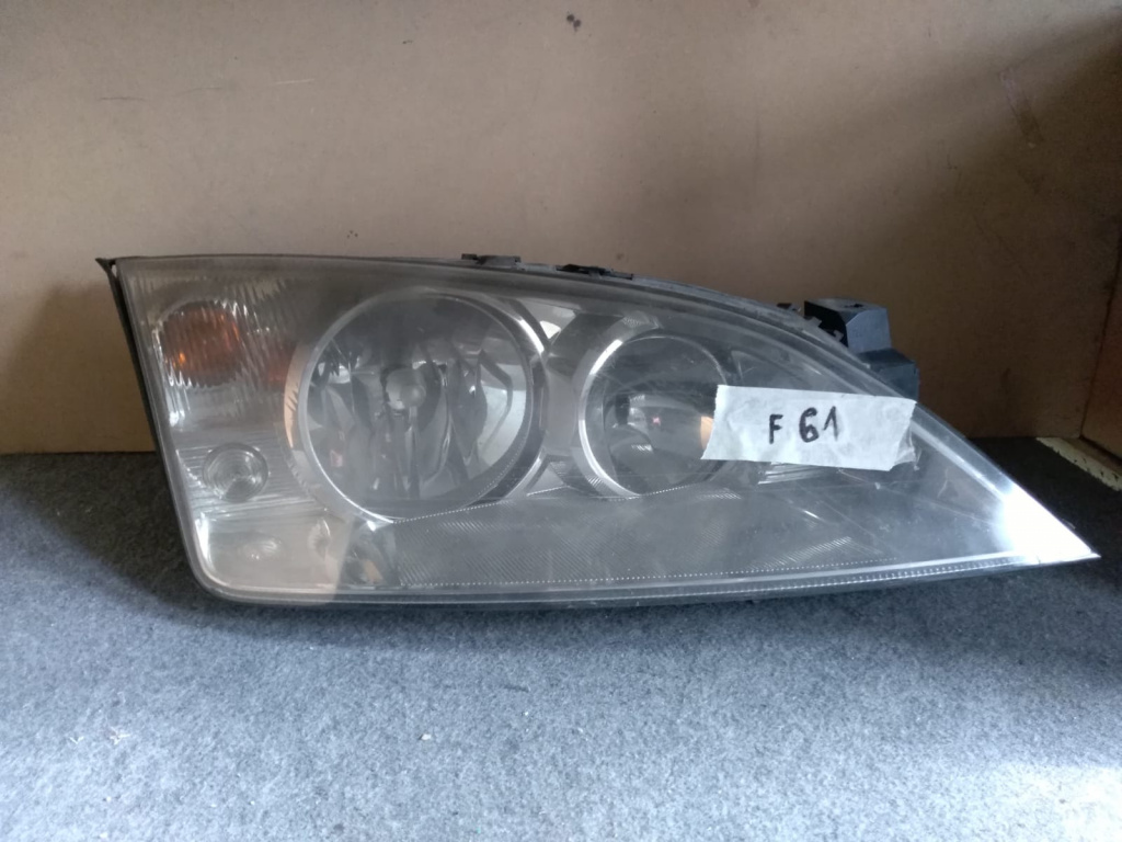 Far dreapta Ford Mondeo 3 2000-2007 0301174204