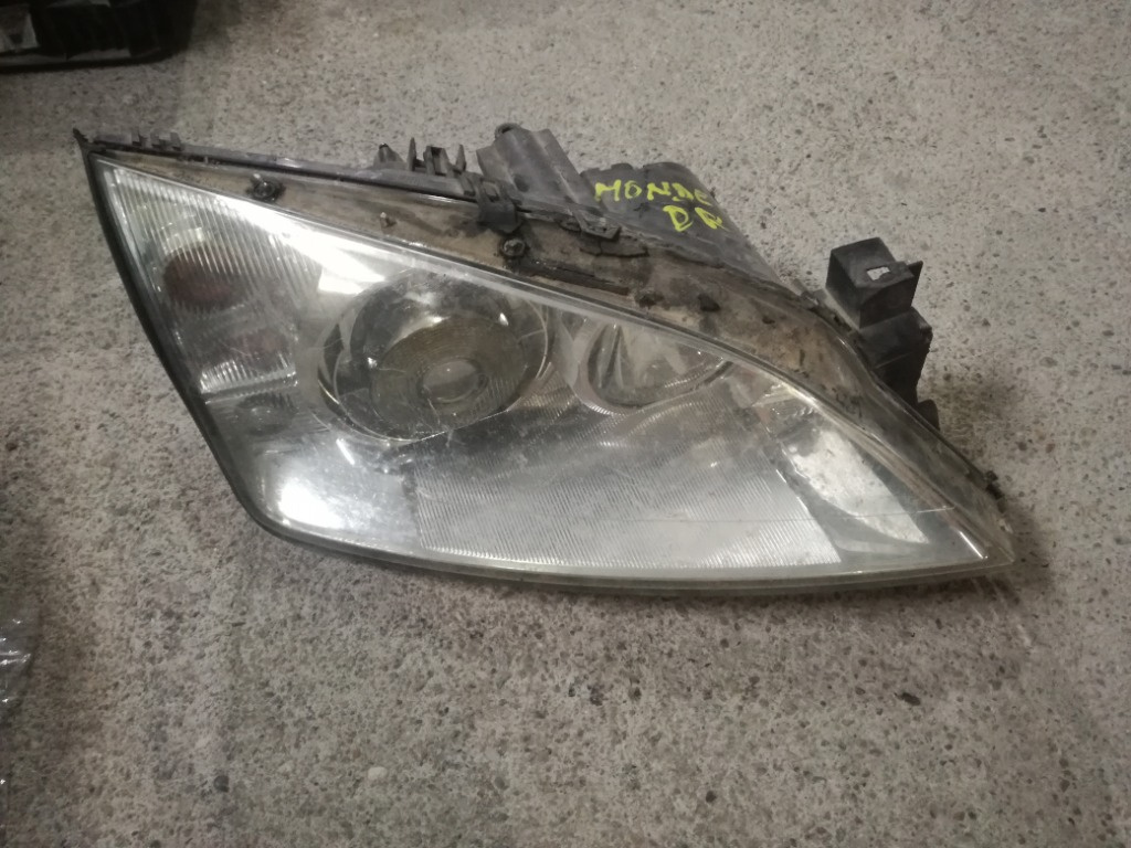 Far dreapta Ford Mondeo mk3 2.0 tdci