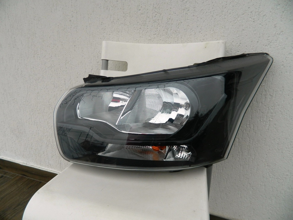 Far dreapta Ford Transit model 2016-2017