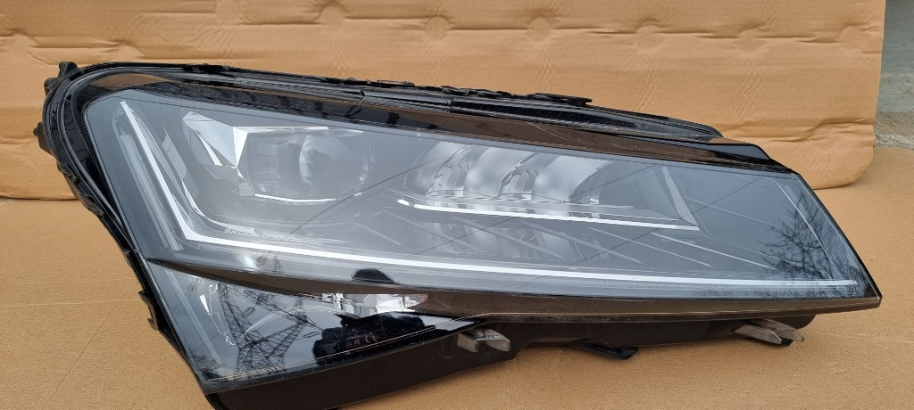 Far dreapta Full Led Skoda Superb 3 Facelift Crystal Lighting 2019 2020