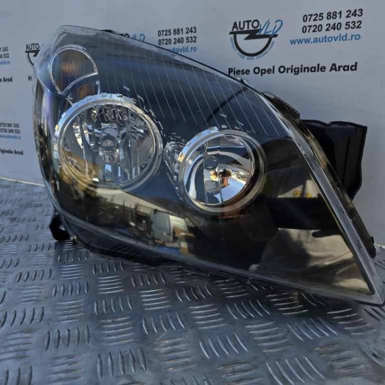 Far dreapta fundal negru halogen Opel As
