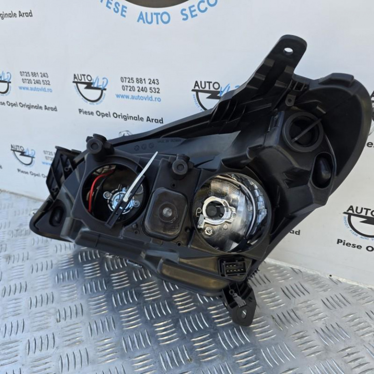 Far dreapta fundal negru halogen Opel As