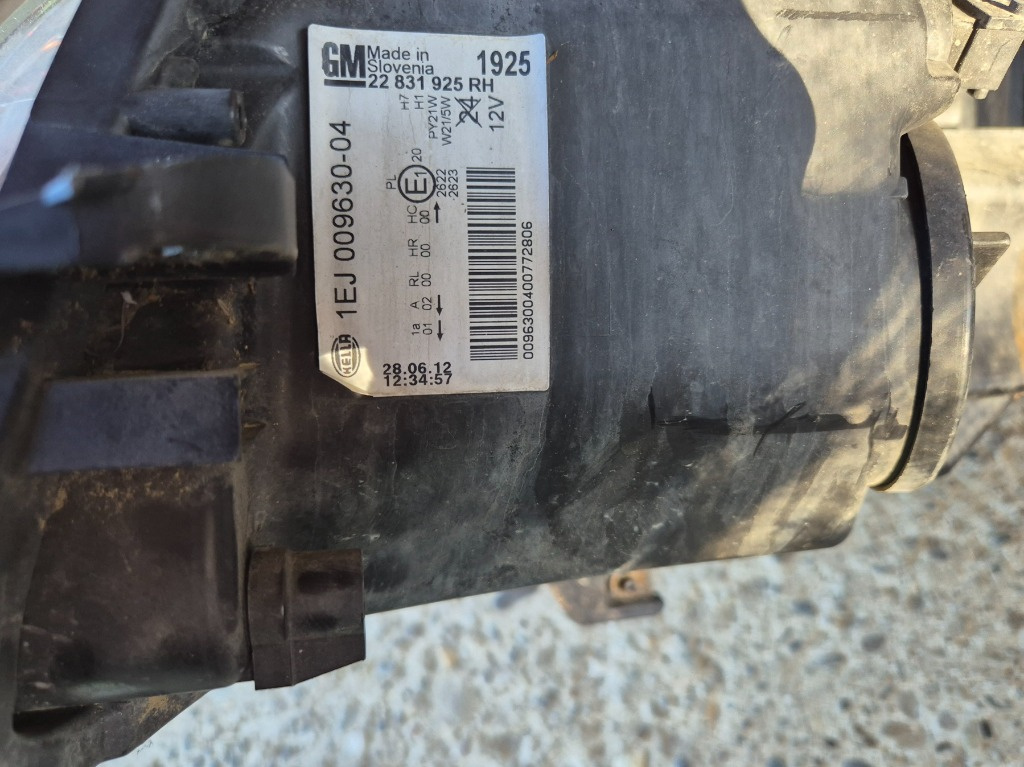 Far dreapta H7 oem OPEL INSIGNIA A fabr 