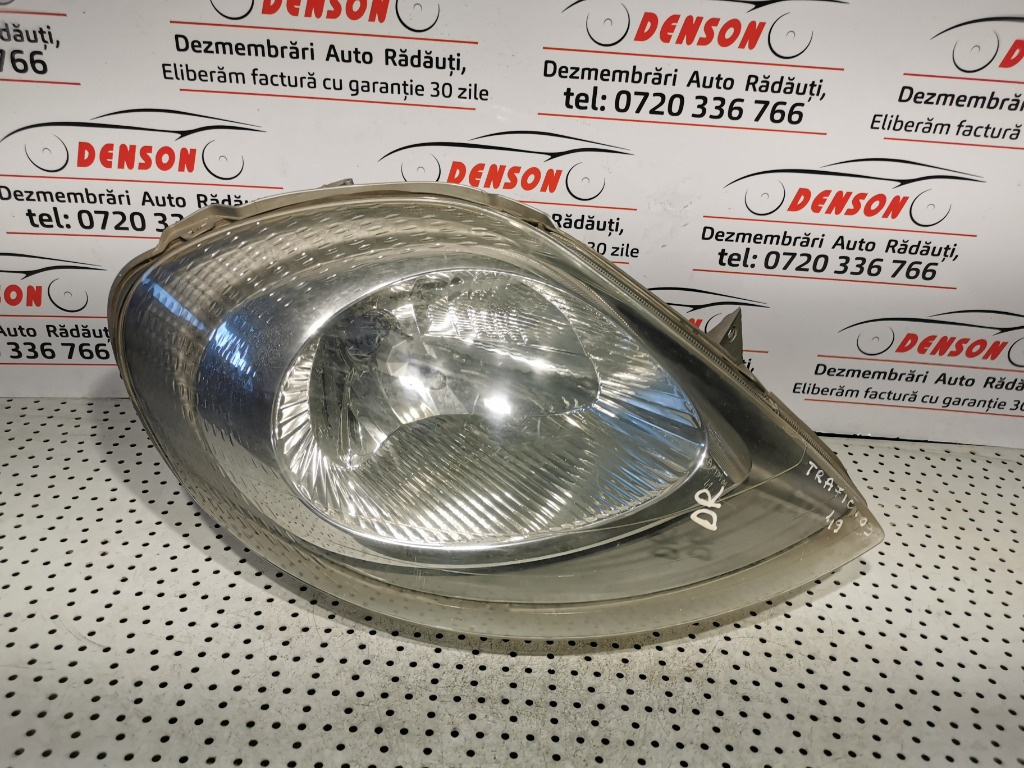 Far Dreapta Halogen RENAULT TRAFIC 2001-2006 Cod : 7700311374