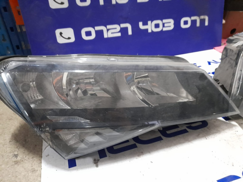 Far Dreapta Halogen Skoda Superb 3 2016, 3V2.941.016