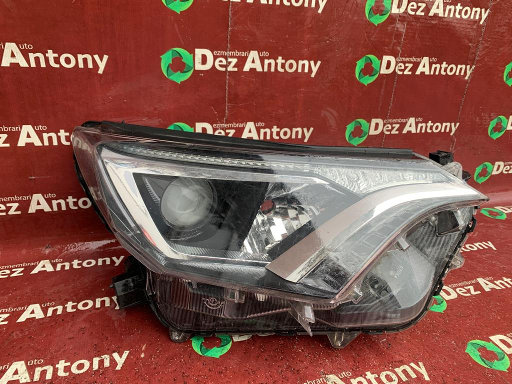 Far dreapta halogen Toyota Rav 4 2016 2017 2018 cod 81110-0R080
