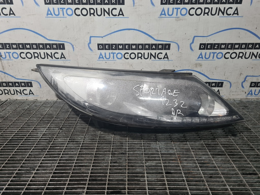 Far Dreapta Kia Sportage III 2010 - 2016 SUV 4 Usi Cu lupă