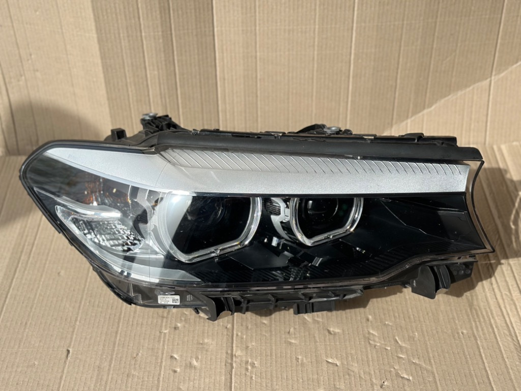 Far dreapta Led simplu BMW Seria 5 G30 G31