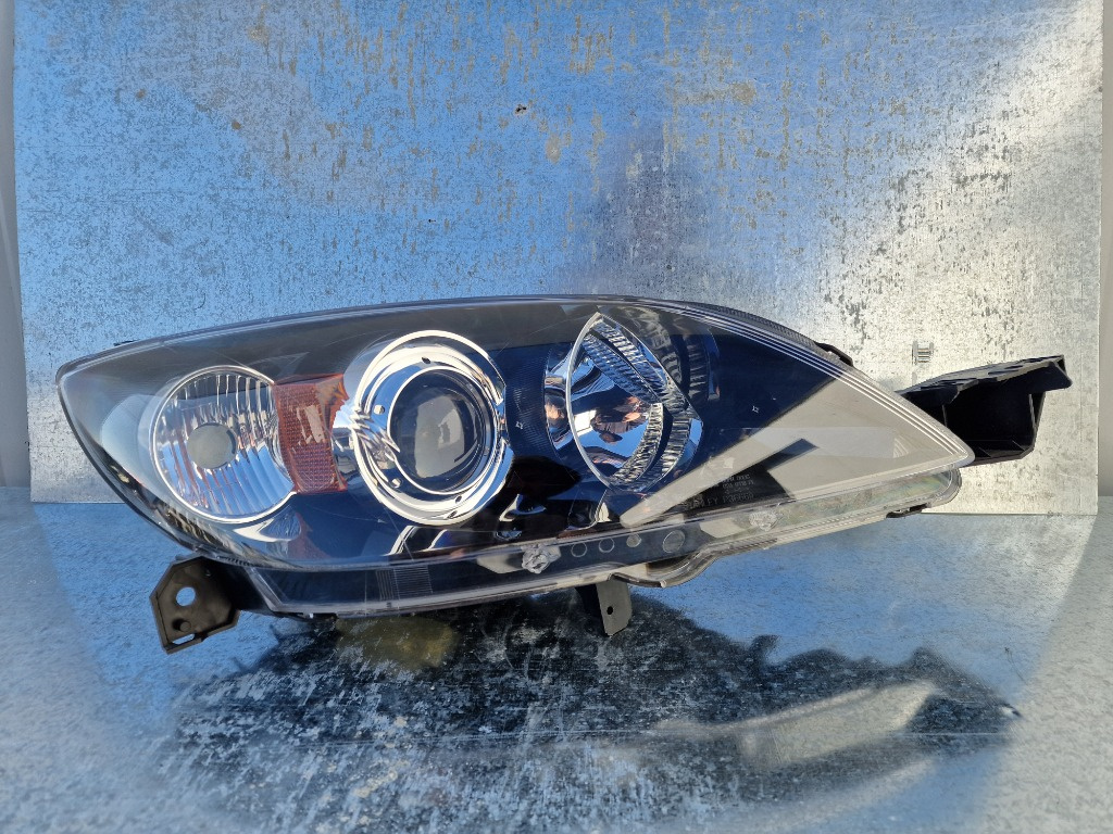 Far dreapta MAZDA 3 BK 2003 2009 cu lupa far original Mazda 3 model cu xenon