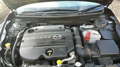 Far dreapta Mazda 6 2010 Sedan 2.2D