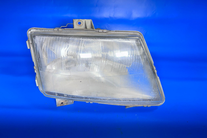 Far dreapta Mercedes Benz Vito W638 6388200161 Mercedes-Benz Vito W638 [1996 - 2003]