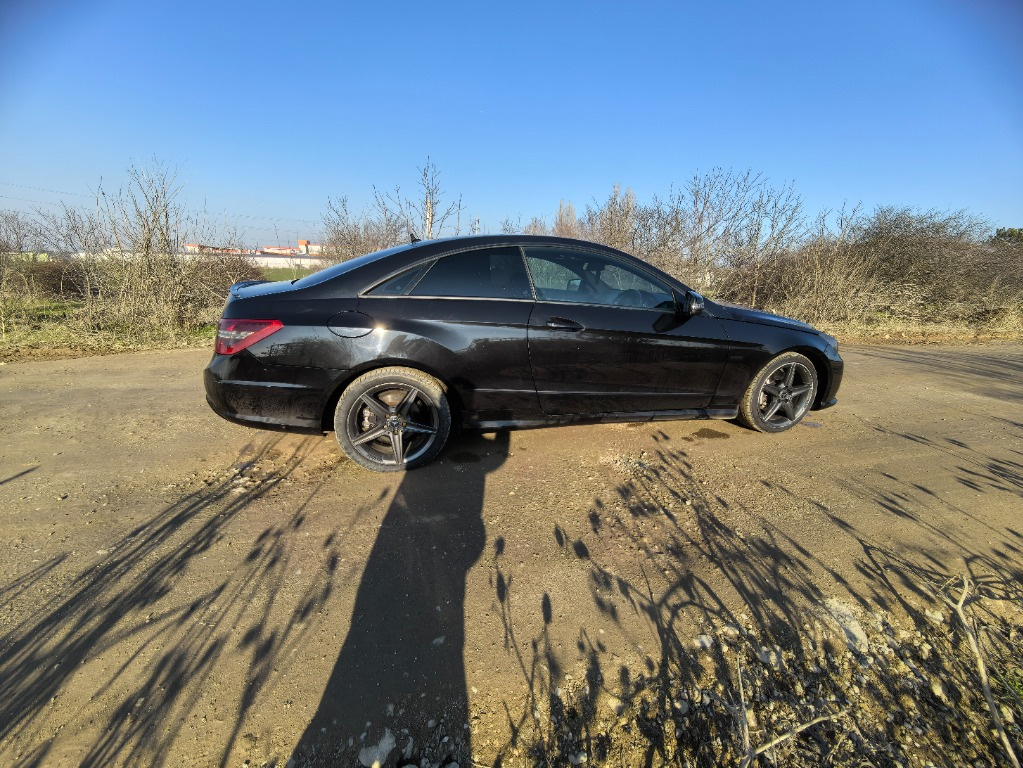 Far dreapta Mercedes E-Class C207 2010 C