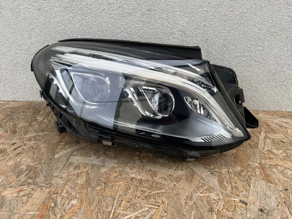 Far dreapta Mercedes GLE W166 W292 Full LED Original Europa