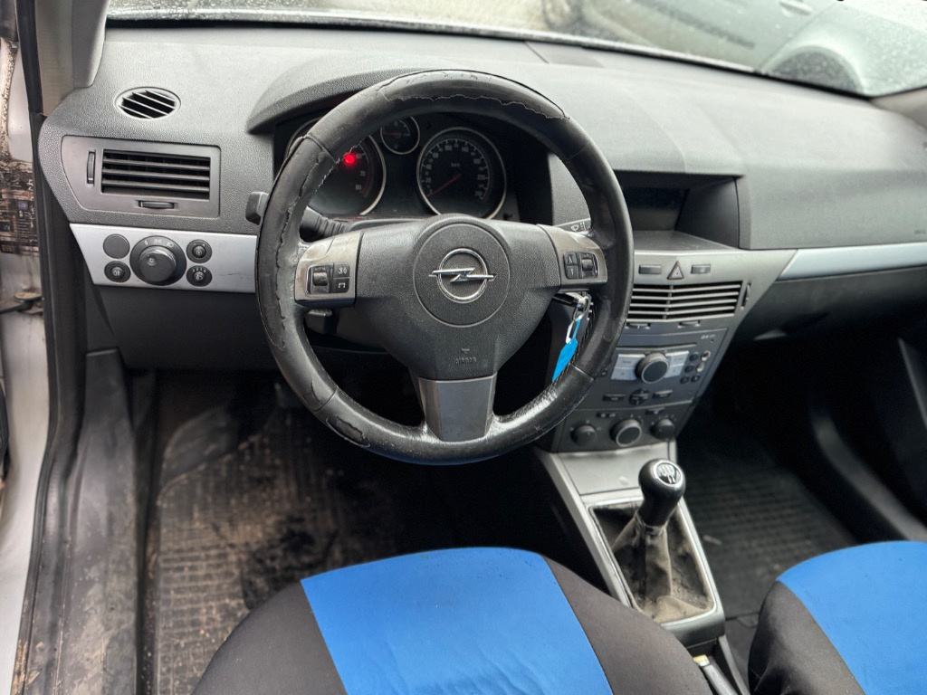 Far dreapta Opel Astra H 2005 Combi 1.6