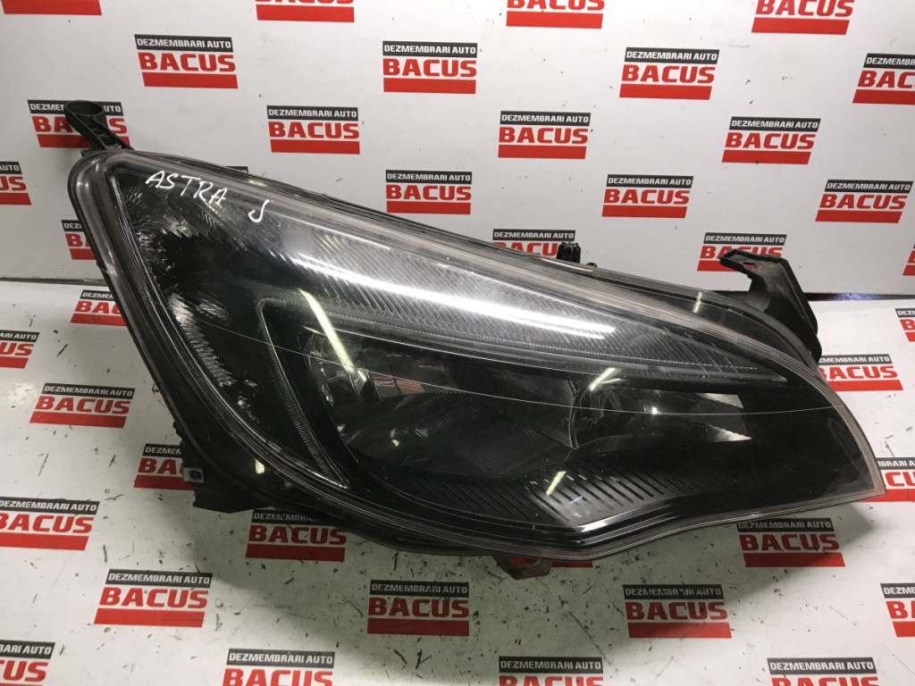 Far Dreapta Opel Astra J Facelift 2014 Cod 1LG010011-18