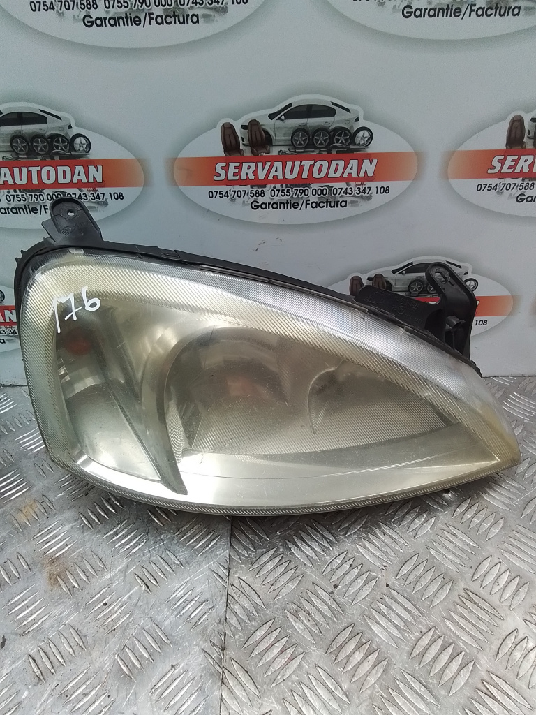 Far dreapta Opel Combo C (2001-2011) 1.7 Motorina 