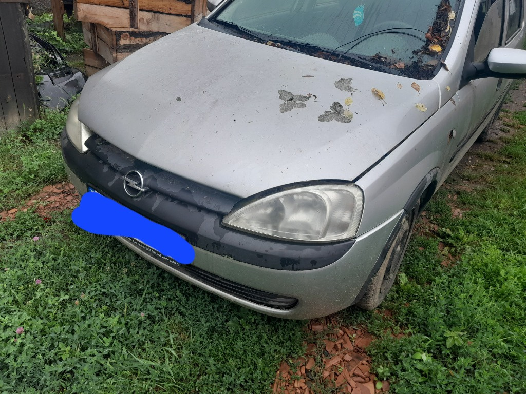 Far dreapta Opel Corsa C 2002 Hatchback 1.0