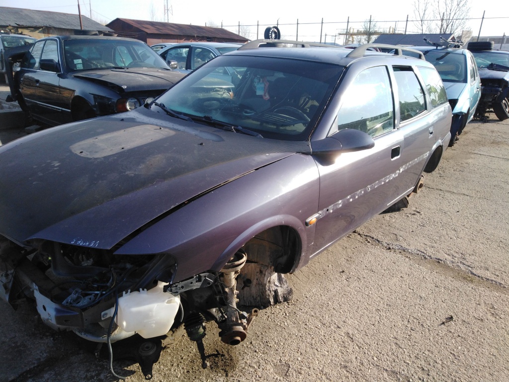 Far dreapta Opel Vectra B 2001 , 16