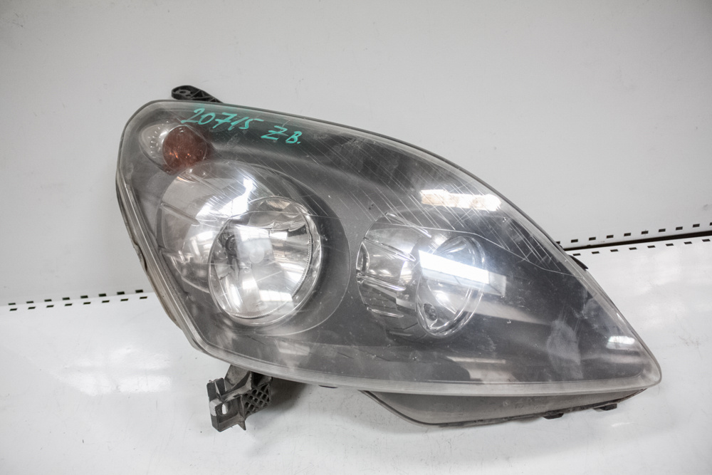 Far dreapta Opel Zafira B 24451053
