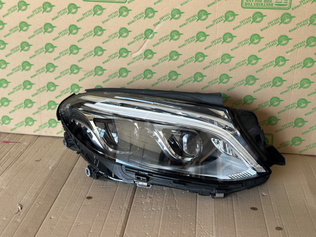 Far dreapta pentru Mercedes GLE W166 W292