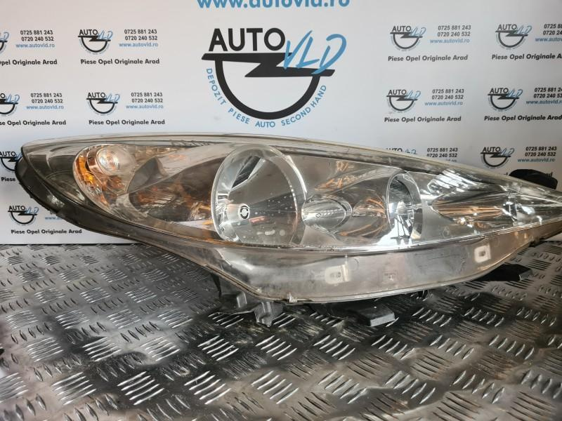 Far dreapta Peugeot 207 2006->