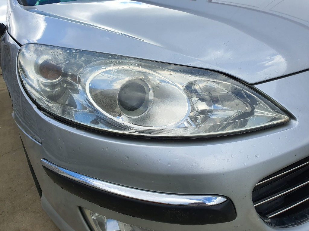Far dreapta Peugeot 407 2006 SW 2.0 hdi