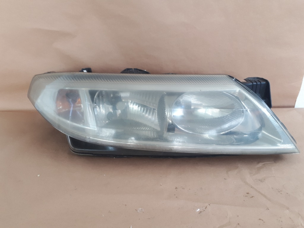 Far dreapta RENAULT LAGUNA I B56_, 556_ 1993 - 2002 1.9 dCi F9Q 718 8200002847