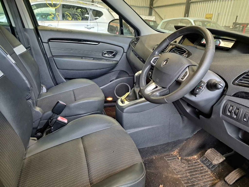 Far dreapta Renault Scenic 3 2011 MONOVO