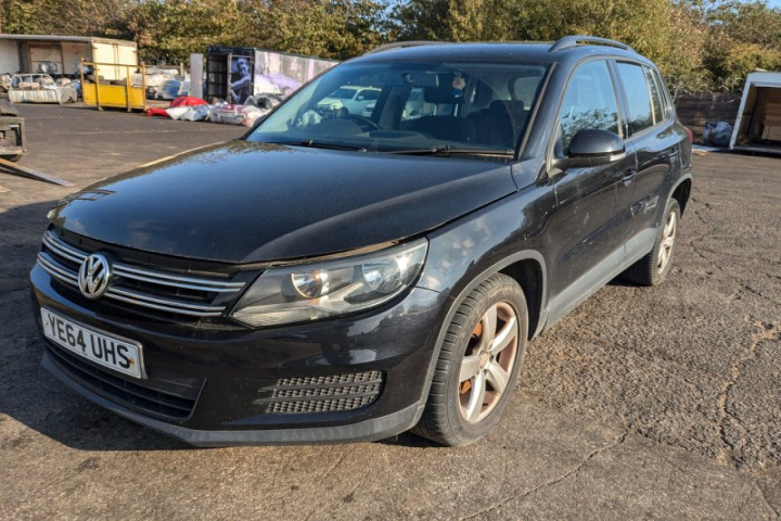 Far dreapta UK 5N2941006B 5N2941006 Volk