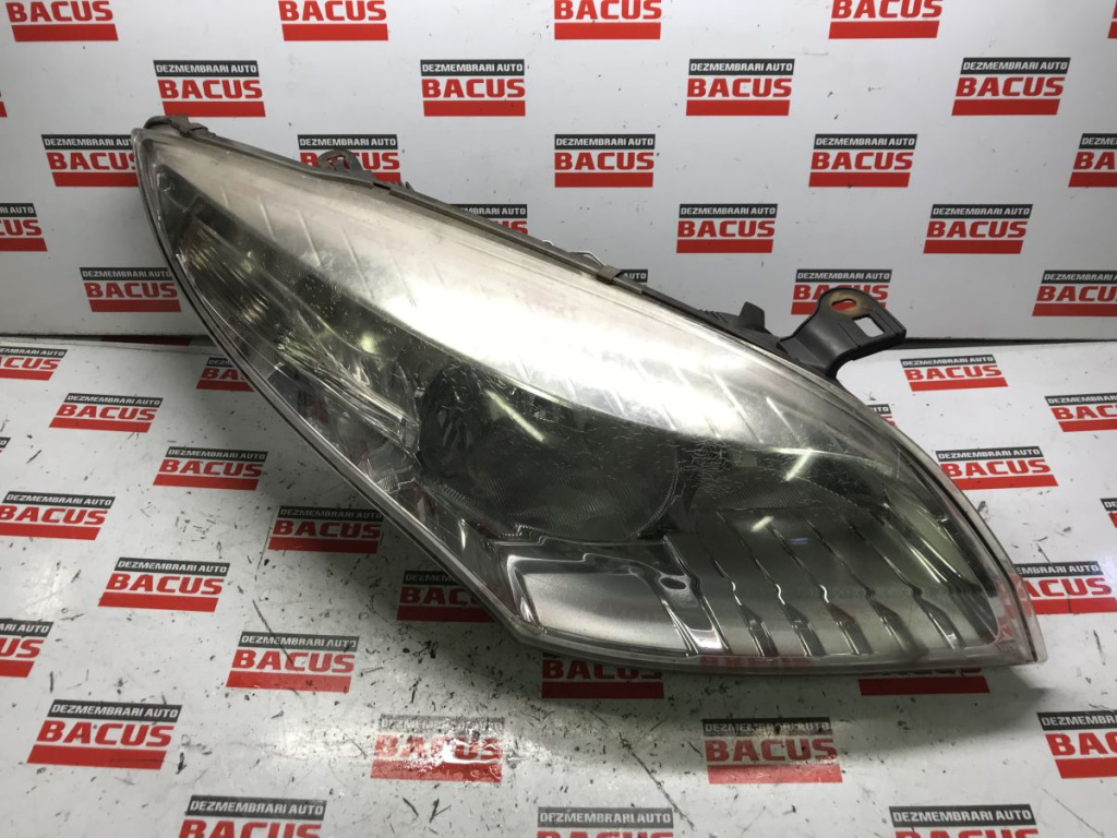 Far Dreapta UK Renault Megane 3 Coupe Cod 260100018R