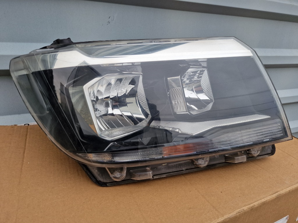 Far dreapta Volkswagen Crafter Far dreapta MAN TGE