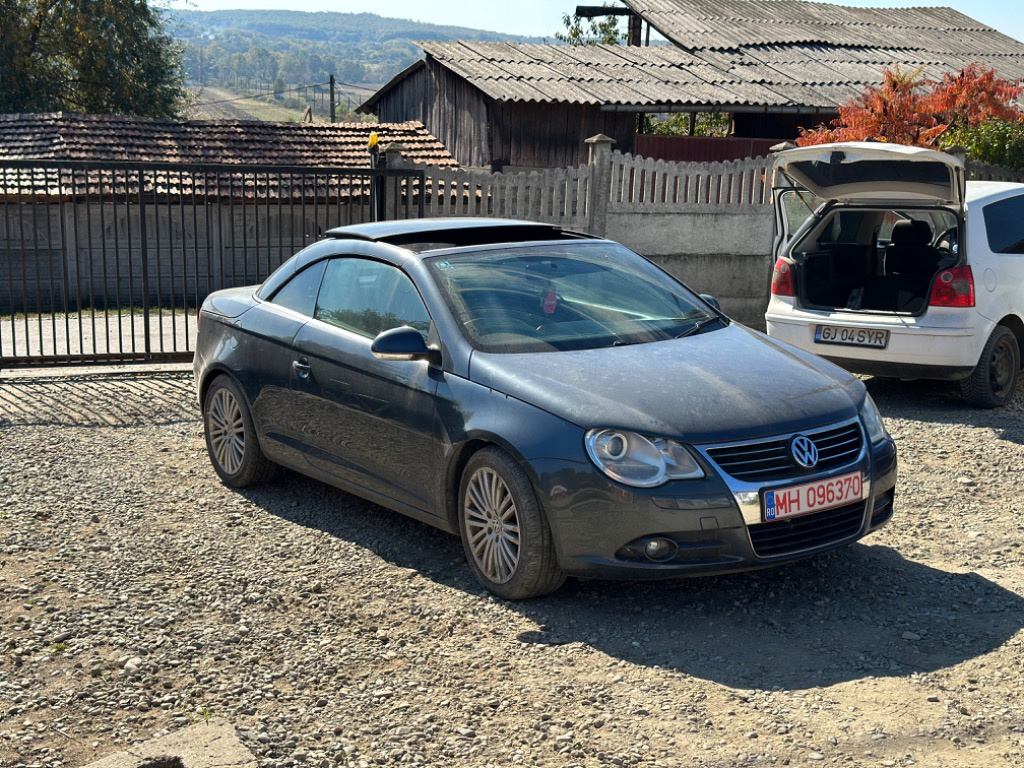 Far dreapta Volkswagen Eos 2010 Cabrio 2.0