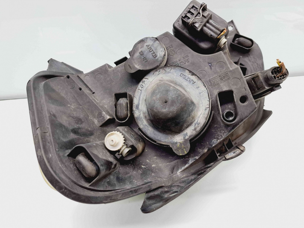 Far dreapta Volkswagen Fox (5Z1, 5Z3) [F