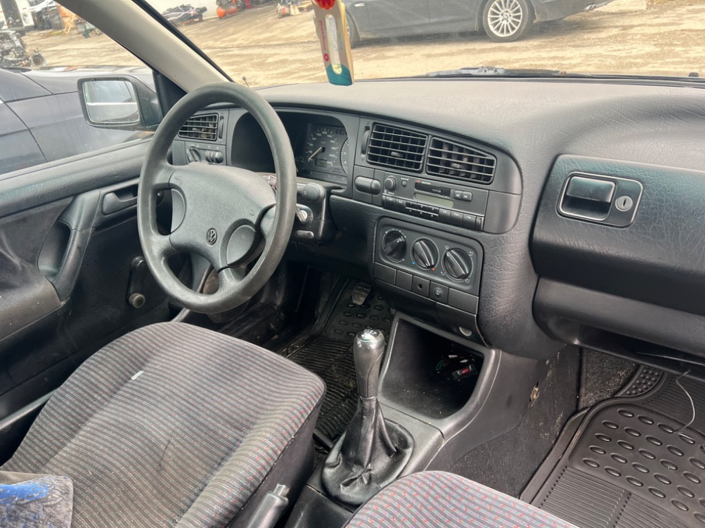 Far dreapta Volkswagen Golf 3 1994 Hatch