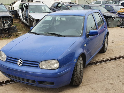 Far dreapta Volkswagen Golf 4 2000 HATCHBACK 1.6