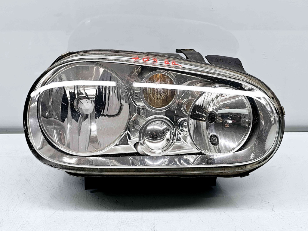 Far dreapta Volkswagen Golf 4 Variant (1J5) [Fabr 1999-2005] OEM