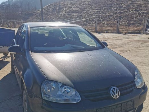 Far dreapta Volkswagen Golf 5 2006 Hatchback 1.4 MPi