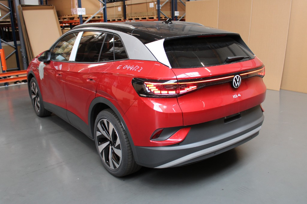 Far dreapta Volkswagen ID.4 2023 Hatchba