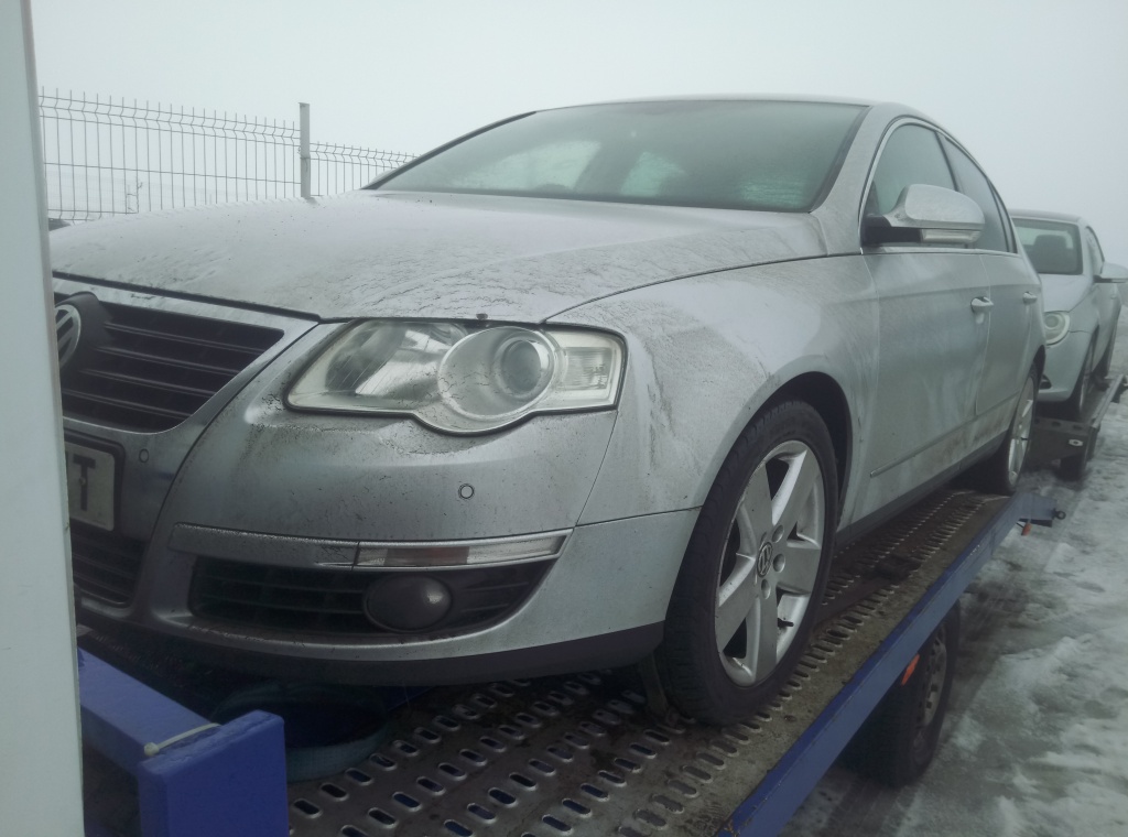 Far dreapta VW Passat B6 2008 berlina 2.0