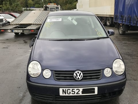 Far dreapta VW Polo 9N 2003 Hatchback 1.2 MPI