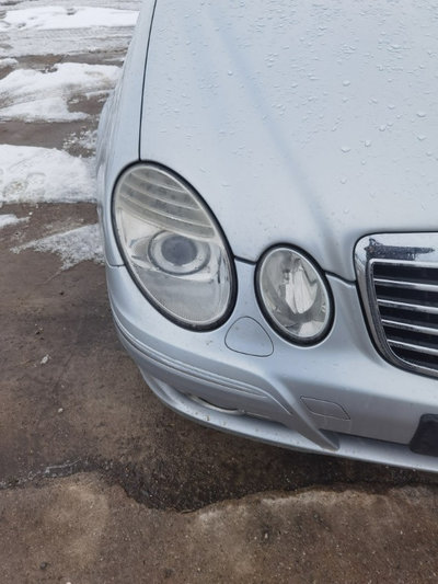 Far dreapta xenon Mercedes E class w211 facelift