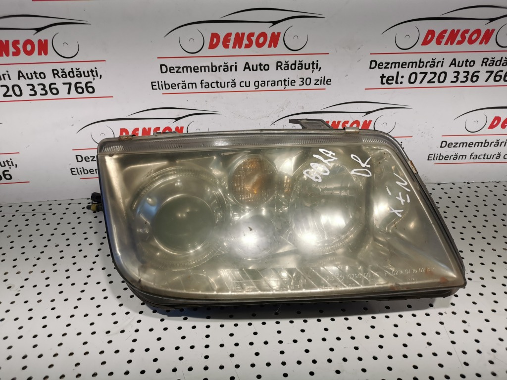 Far Dreapta XENON VW BORA 1998-2005 Cod : 08-441-1179R